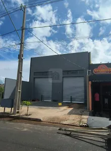 Galpão/Depósito/Armazém para alugar, 200m² no Jardim Europa, Uberlândia