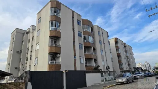 Apartamento com 3 Quartos à venda, 100m² no Capoeiras, Florianópolis