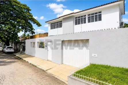 Casa com 4 Quartos à venda, 323m² no Imbiribeira, Recife