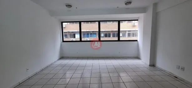 Sala Comercial para alugar, 41m² no Centro Histórico, Porto Alegre