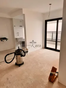 Apartamento com 2 Quartos à venda, 70m² no Condomínio Royal Park, São José dos Campos