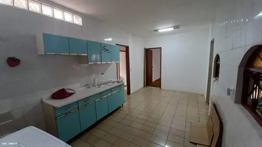 Casa com 3 Quartos à venda, 150m² no Centro, Presidente Prudente