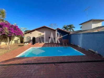 Casa com 3 Quartos à venda, 176m² no Santa Amélia, Belo Horizonte