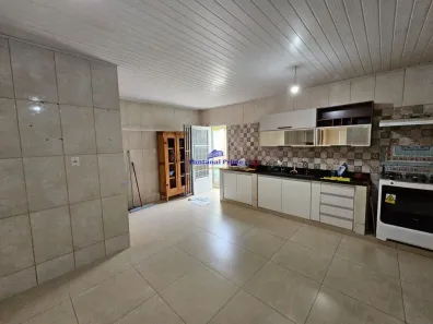 Casa com 4 Quartos para alugar, 245m² no Goiabeira, Cuiabá