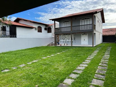 Casa com 4 Quartos à venda, 350m² no Camboinhas, Niterói