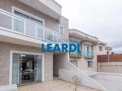 Casa com 3 Quartos à venda, 196m² no Vila Guedes, São Paulo