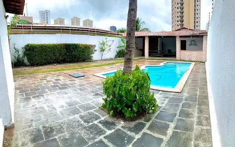 Casa com 4 Quartos à venda, 284m² no Capim Macio, Natal