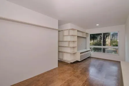Apartamento com 3 Quartos para alugar, 70m² no Sarandi, Porto Alegre