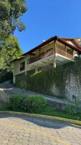 Casa de Condomínio com 4 Quartos à venda, 339m² no Sapê, Niterói