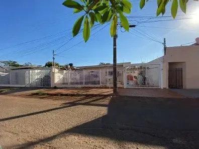 Casa com 4 Quartos à venda, 197m² no Coopharádio, Campo Grande