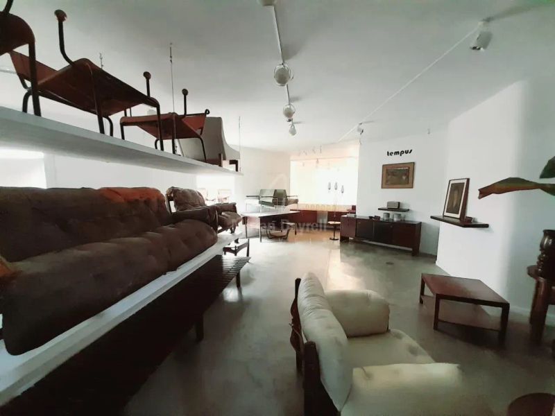 Casa com 5 quartos — Santo Antônio, Belo Horizonte