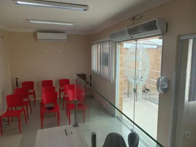 Imóvel Comercial com 6 Quartos para alugar, 50m² no Campo Grande, Santos