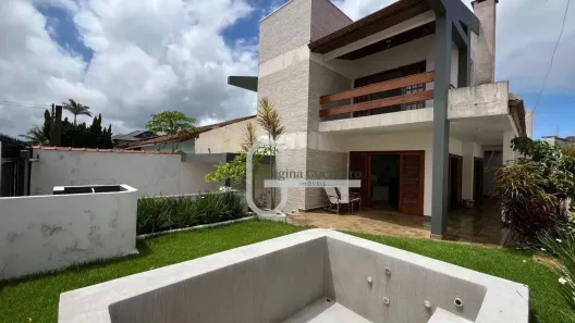 Casa com 3 Quartos à venda, 220m² no Balneário Stella Maris, Peruíbe