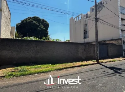 Lote/Terreno à venda, 880m² no Universitário, Uberaba
