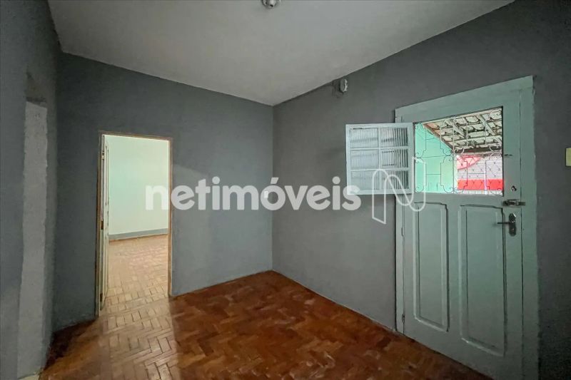 Casa com 4 quartos — Sagrada Família, Belo Horizonte