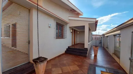 Casa com 3 Quartos à venda, 400m² no Nossa Senhora da Abadia, Uberaba