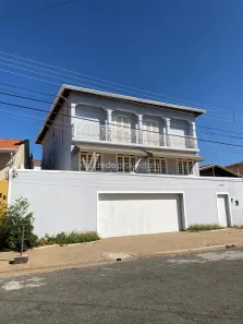 Sobrado com 4 Quartos à venda, 309m² no Jardim dos Oliveiras, Campinas