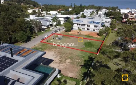 Lote/Terreno à venda, 763m² no Cacupé, Florianópolis