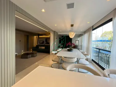 Apartamento com 3 Quartos à venda, 210m² no Vila Olímpia, São Paulo