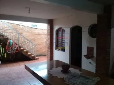 Casa com 3 Quartos à venda, 180m² no Santa Teresinha, São Paulo