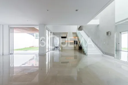 Casa com 3 Quartos para alugar, 550m² no Jardim Panorama D'Oeste, São Paulo