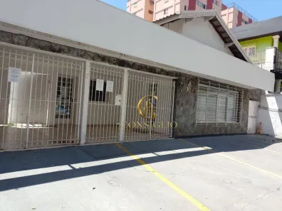 Imóvel Comercial com 3 Quartos à venda, 206m² no Jardim São Dimas, São José dos Campos