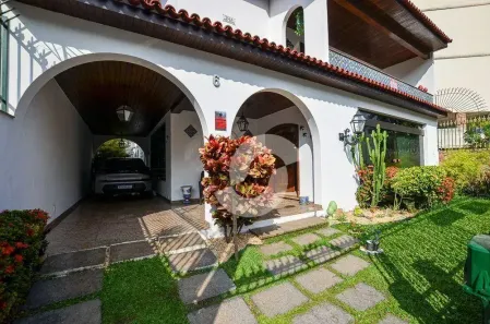 Casa com 4 Quartos à venda, 403m² no São Francisco, Niterói