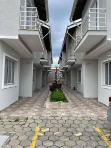 Casa de Condomínio com 2 Quartos à venda, 70m² no Vila Urupês, Suzano