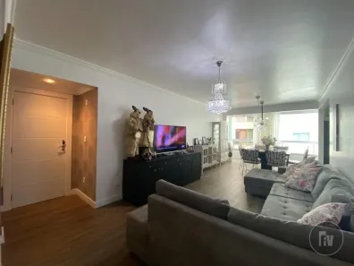 Apartamento com 3 Quartos para alugar, 120m² no Centro, Balneário Camboriú