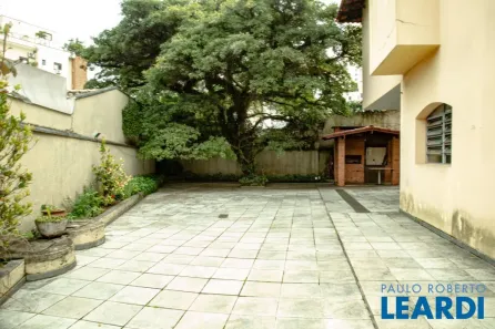 Sobrado com 4 Quartos à venda, 340m² no Sumaré, São Paulo