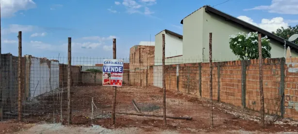 Lote/Terreno à venda, 371m² no Vila Vieira (Vila Xavier), Araraquara