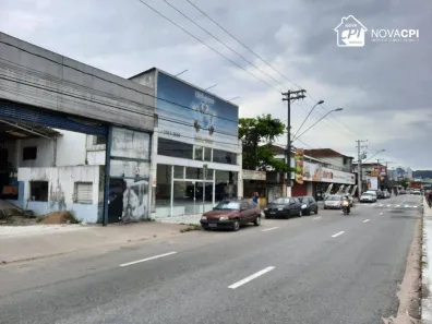 Ponto Comercial para alugar, 700m² no Vila Cascatinha, São Vicente