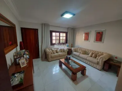 Casa com 4 Quartos à venda, 300m² no Nossa Senhora da Abadia, Uberaba