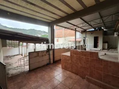 Casa com 2 Quartos à venda, 375m² no Santo Antônio, Vitória