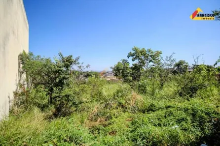 Lote/Terreno à venda, 300m² no Padre Eustáquio, Divinópolis