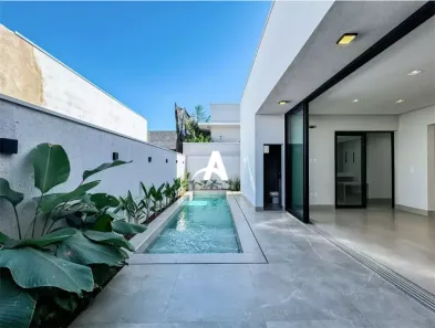Casa com 3 Quartos à venda, 244m² no Laranjeiras, Uberlândia