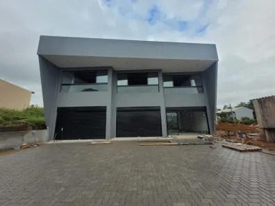 Ponto Comercial com 3 Quartos para alugar, 300m² no Espírito Santo, Porto Alegre