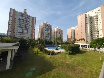 Apartamento com 3 Quartos à venda, 162m² no Jardim do Salso, Porto Alegre