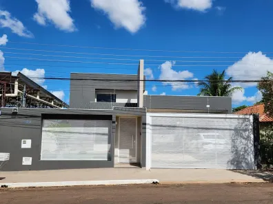 Sobrado com 3 Quartos à venda, 260m² no Amambaí, Campo Grande
