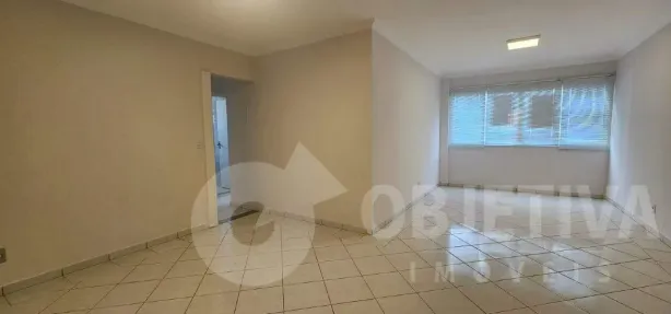 Apartamento com 3 Quartos para alugar, 90m² no Fundinho, Uberlândia