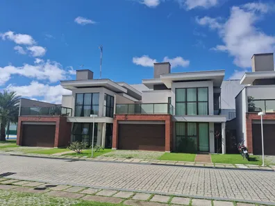 Casa de Condomínio com 3 Quartos à venda, 240m² no Tamatanduba, Eusébio