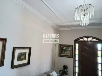 Casa com 6 Quartos à venda, 360m² no Laranjeiras, Betim