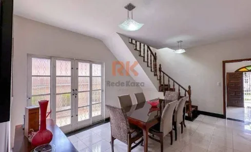 Casa com 4 Quartos à venda, 250m² no Ouro Preto, Belo Horizonte