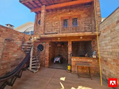 Casa com 3 Quartos à venda, 120m² no Jardim Laudissi, Santa Bárbara D'Oeste