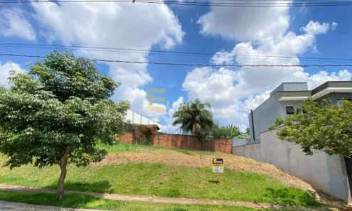 Lote/Terreno à venda, 250m² no Pinheirinho, Vinhedo