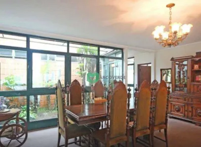 Casa com 3 Quartos à venda, 250m² no Vila Madalena, São Paulo