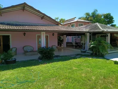 Casa de Condomínio com 7 Quartos para alugar, 300m² no Praia do Siqueira, Cabo Frio