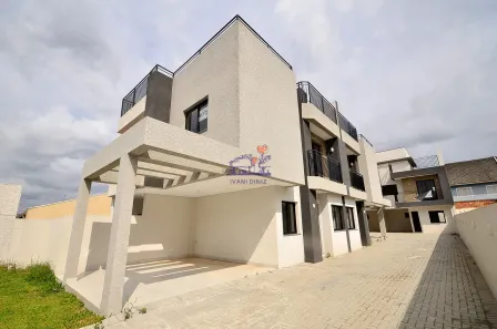 Sobrado com 3 Quartos à venda, 126m² no Santa Felicidade, Curitiba