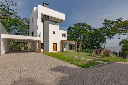 Casa de Condomínio com 3 Quartos à venda, 335m² no Pedra Redonda, Porto Alegre