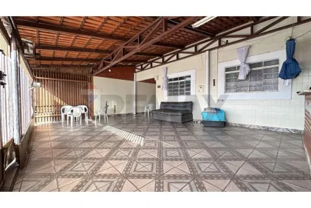 Casa com 4 Quartos à venda, 141m² no Guará I, Brasília